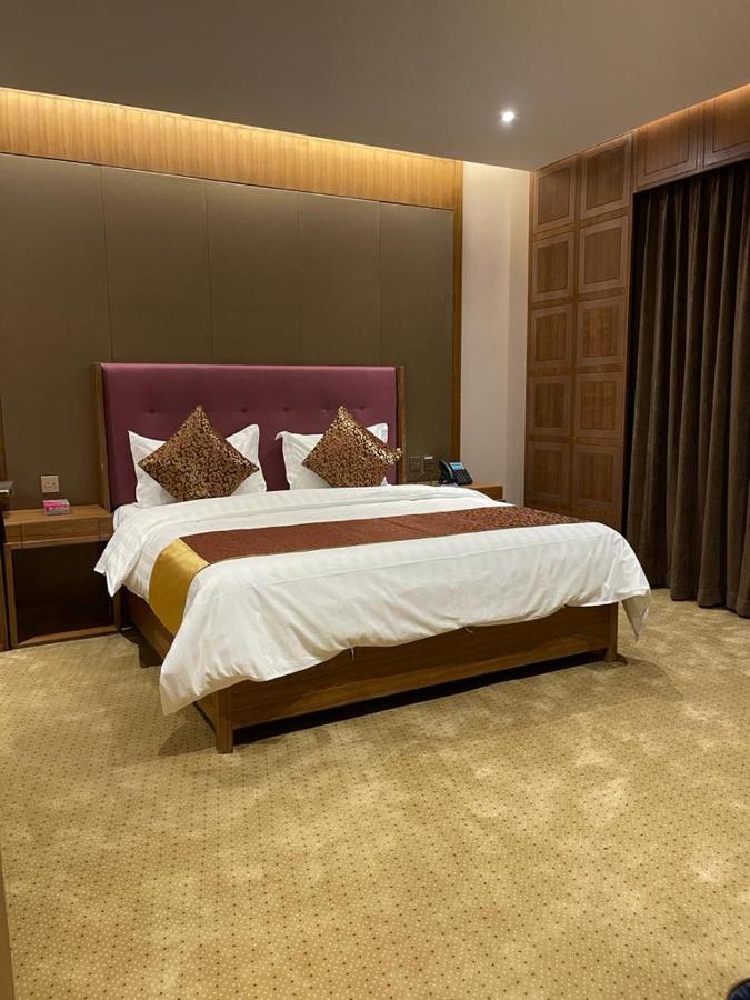 Hosta Al Yasmin Aparthotel Riyadh Ngoại thất bức ảnh